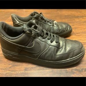 Black Nike Air Force 1’s